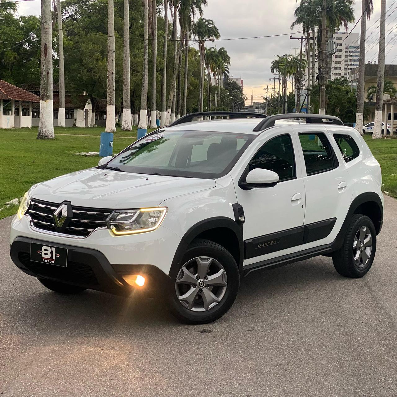 RENAULT         DUSTER