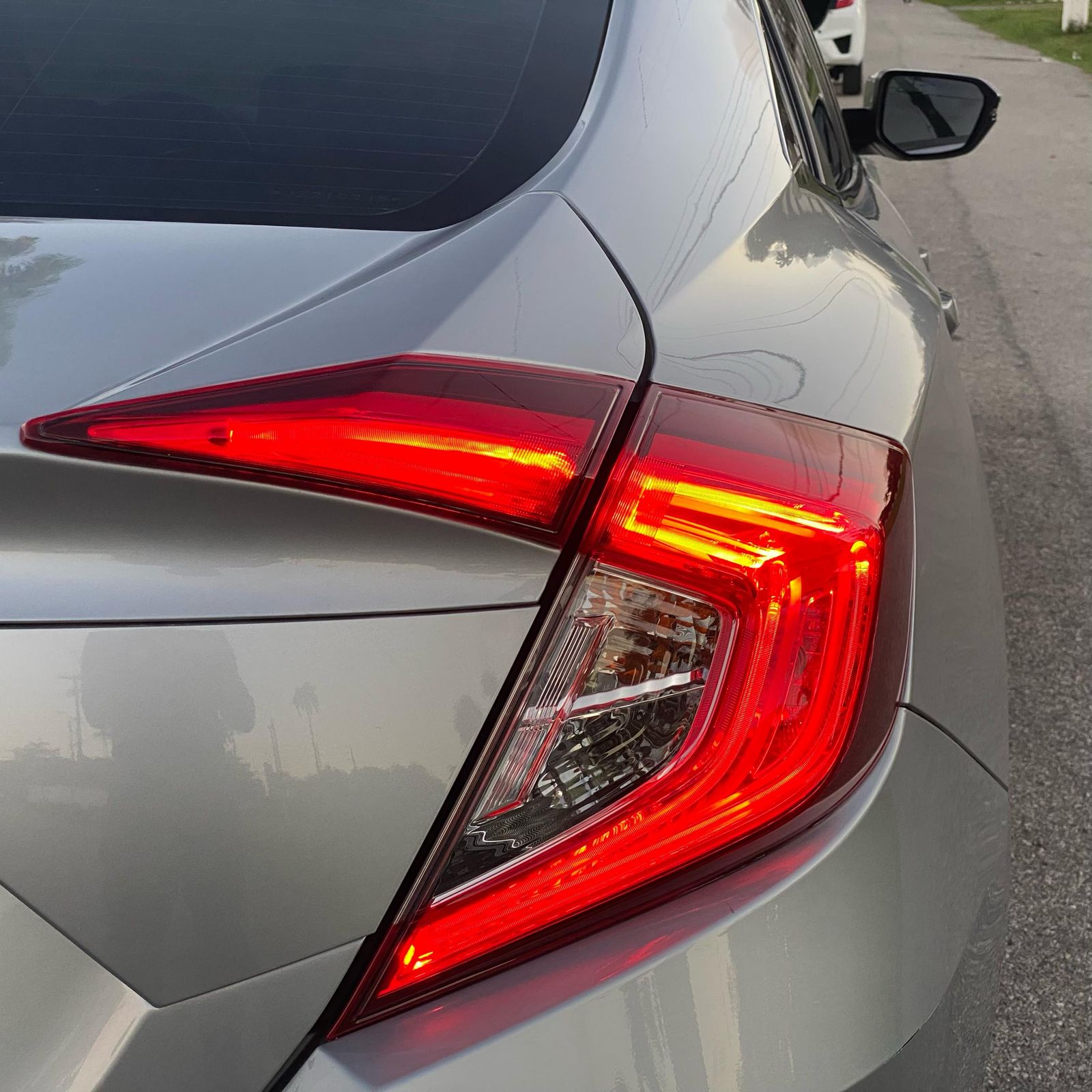 HONDA         CIVIC